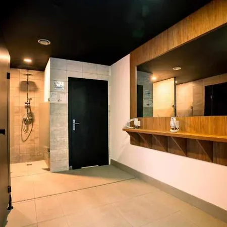 Niva Z Basenem I Sauna 200m Od Morza *